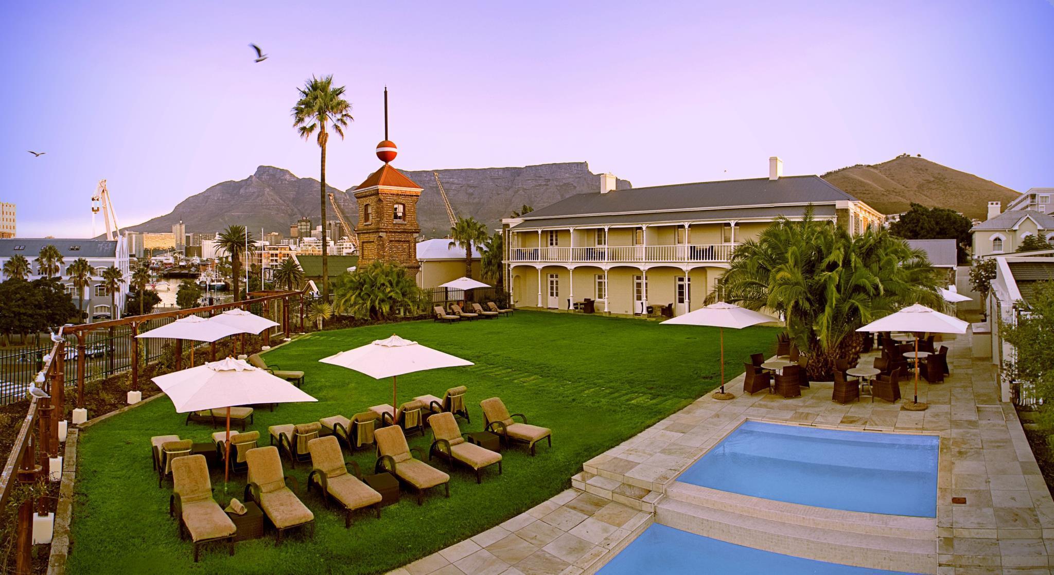 Dock House Boutique And By Newmark Hotel