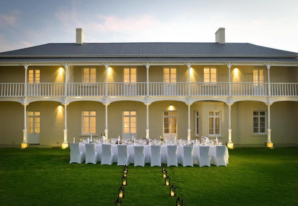 Dock House Boutique And By Newmark Hotel